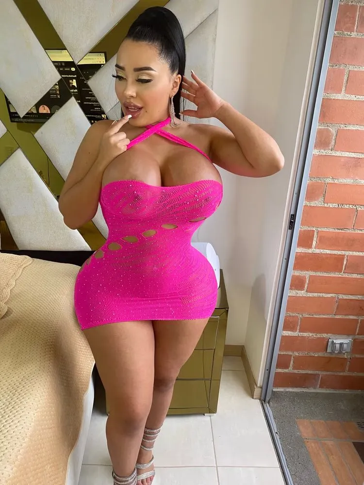 Valentiina Perez OnlyFans (@valentiinaperez)